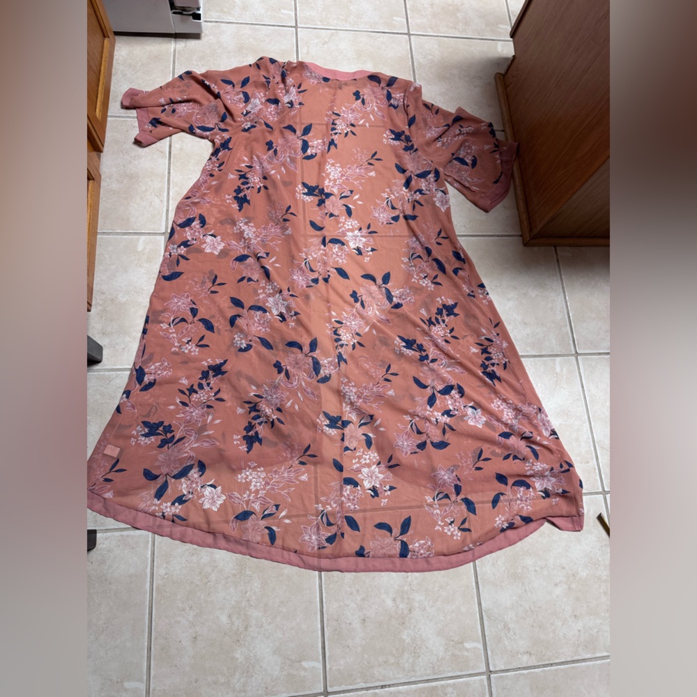 Torrid Chiffon Maxi High-Low Floral Kimono - Picture 4 of 16